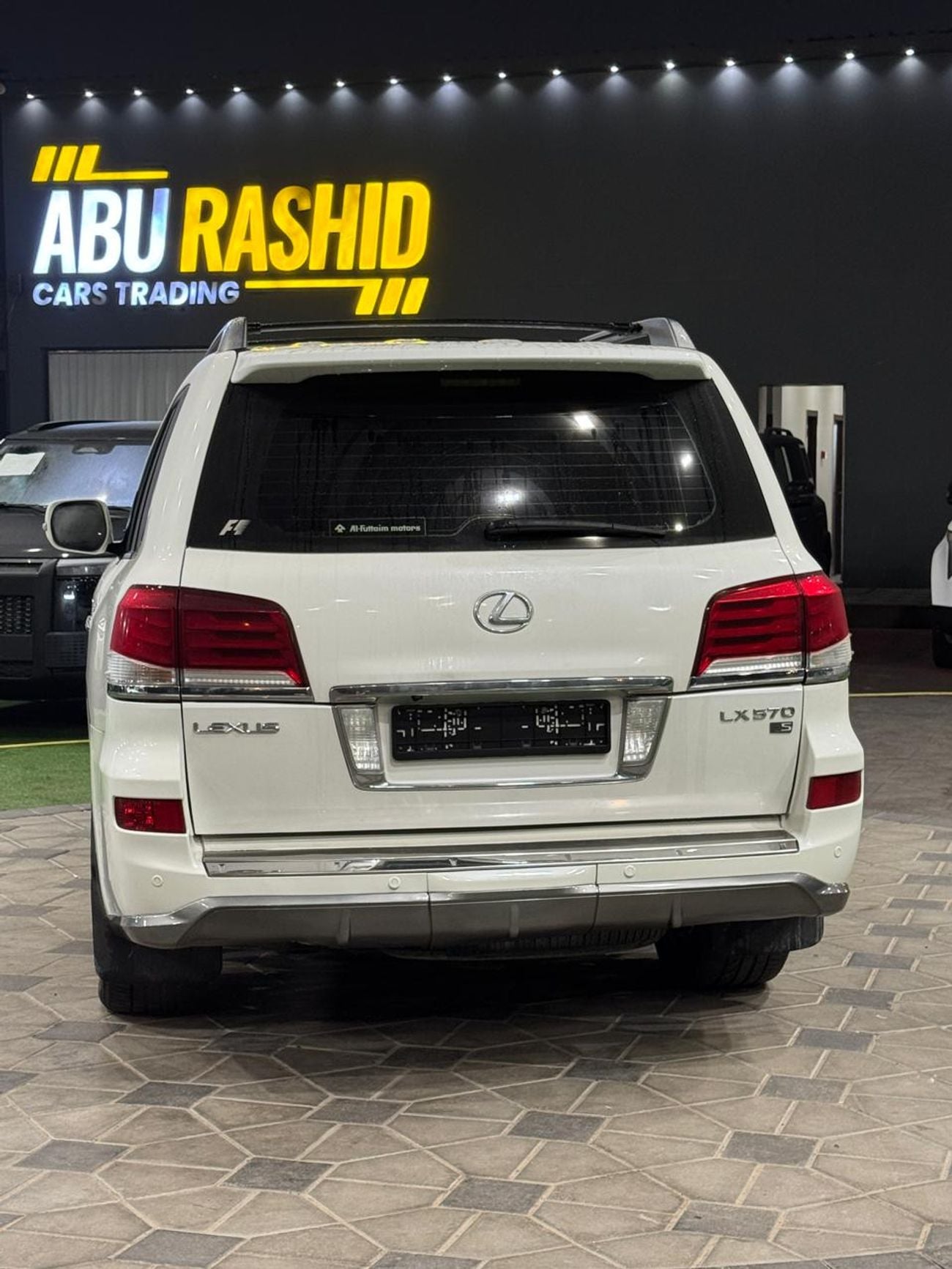 لكزس LX 570 Platinum 5.7L