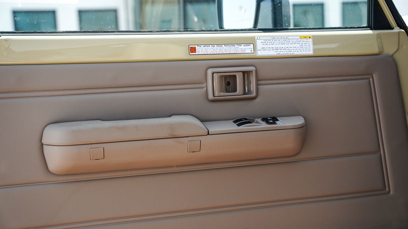 Toyota Land Cruiser 70