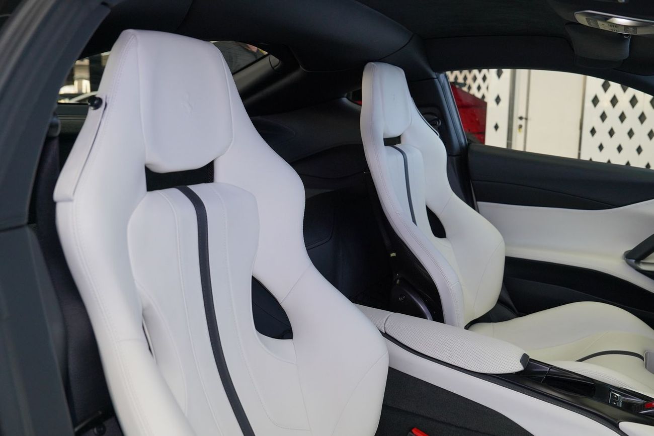 فيراري 812  سوبرفاست