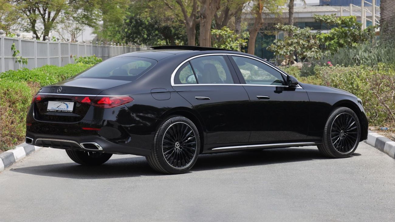 مرسيدس بنز E300 AMG EQ Boost 2.0T RWD 2026 GCC 0Km With 2 Years Unlimited Mileage Warranty @Official Dealer