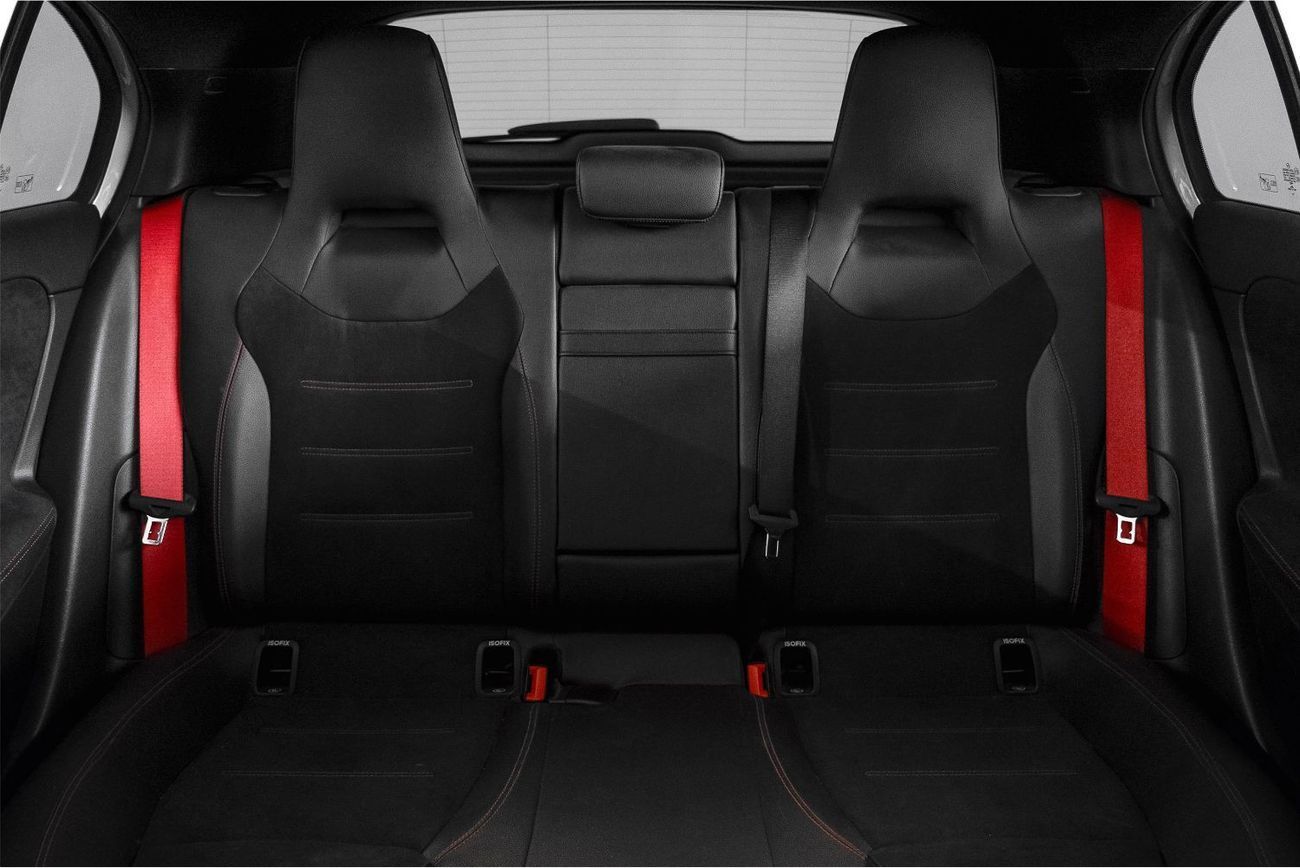 مرسيدس بنز A 35 AMG 4MATIC Hatchback