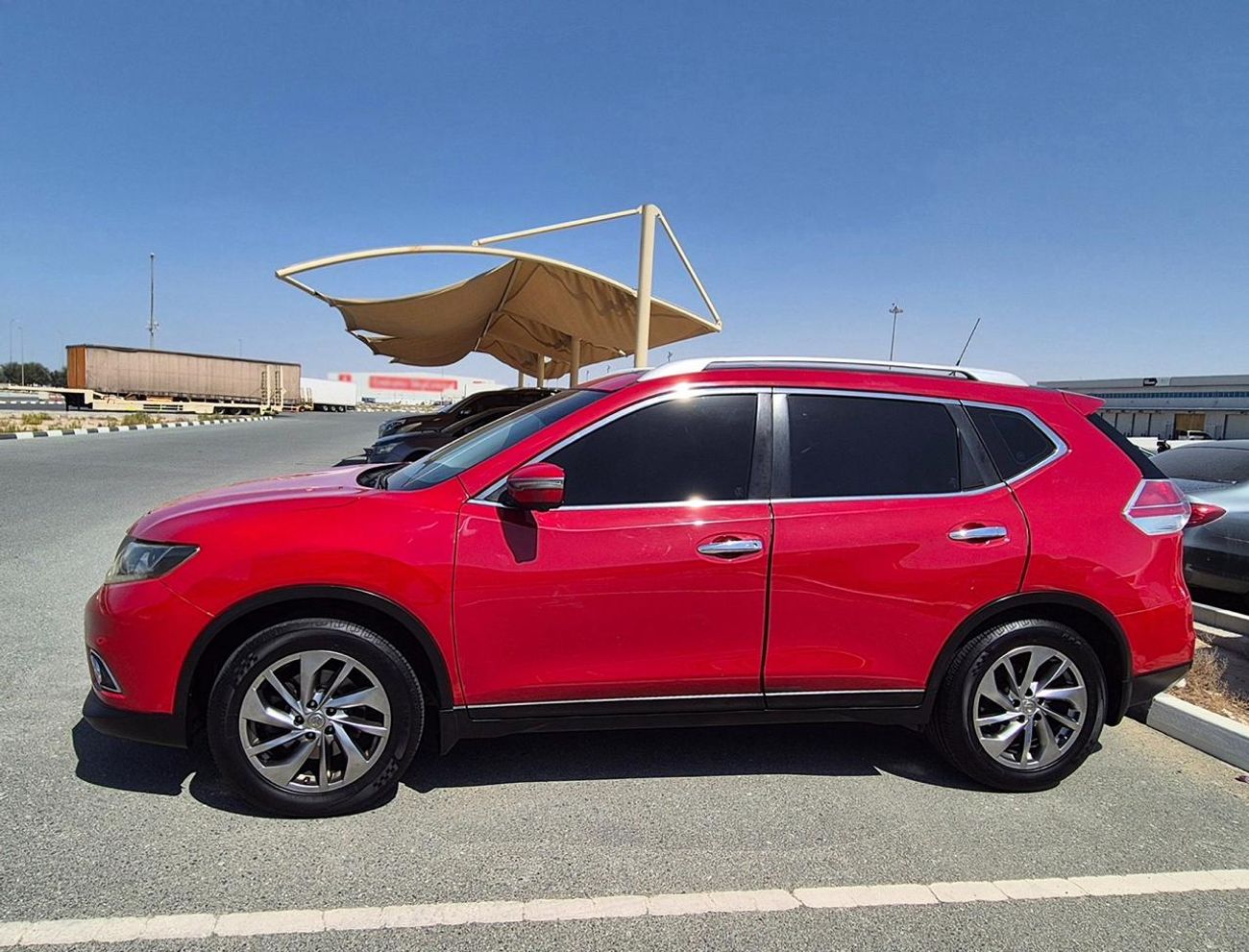 نيسان إكس تريل SL 2.5L (7 Seater)