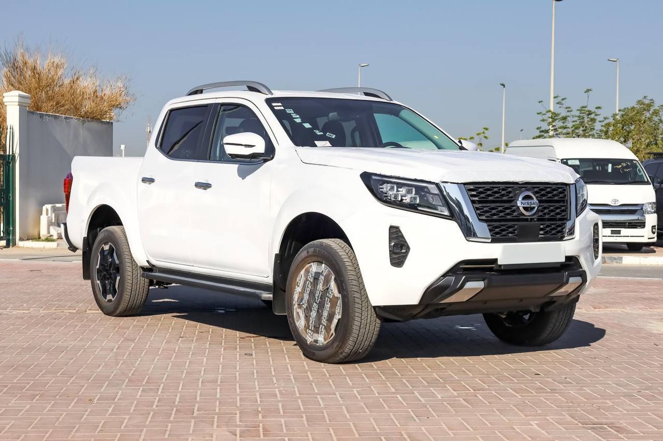 نيسان نافارا Std 2.5L 4WD M/T