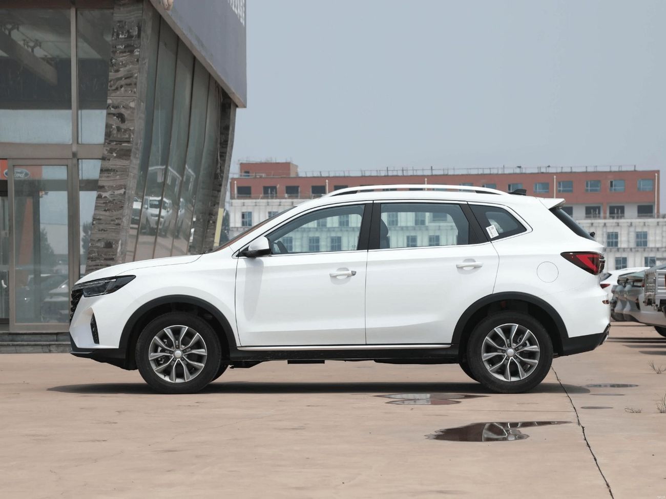 رووي RX5 ROEWE RX5 PLUS 2025 1.5T A/T(MG RX5 CHINA VERSION) Export & Wholesale