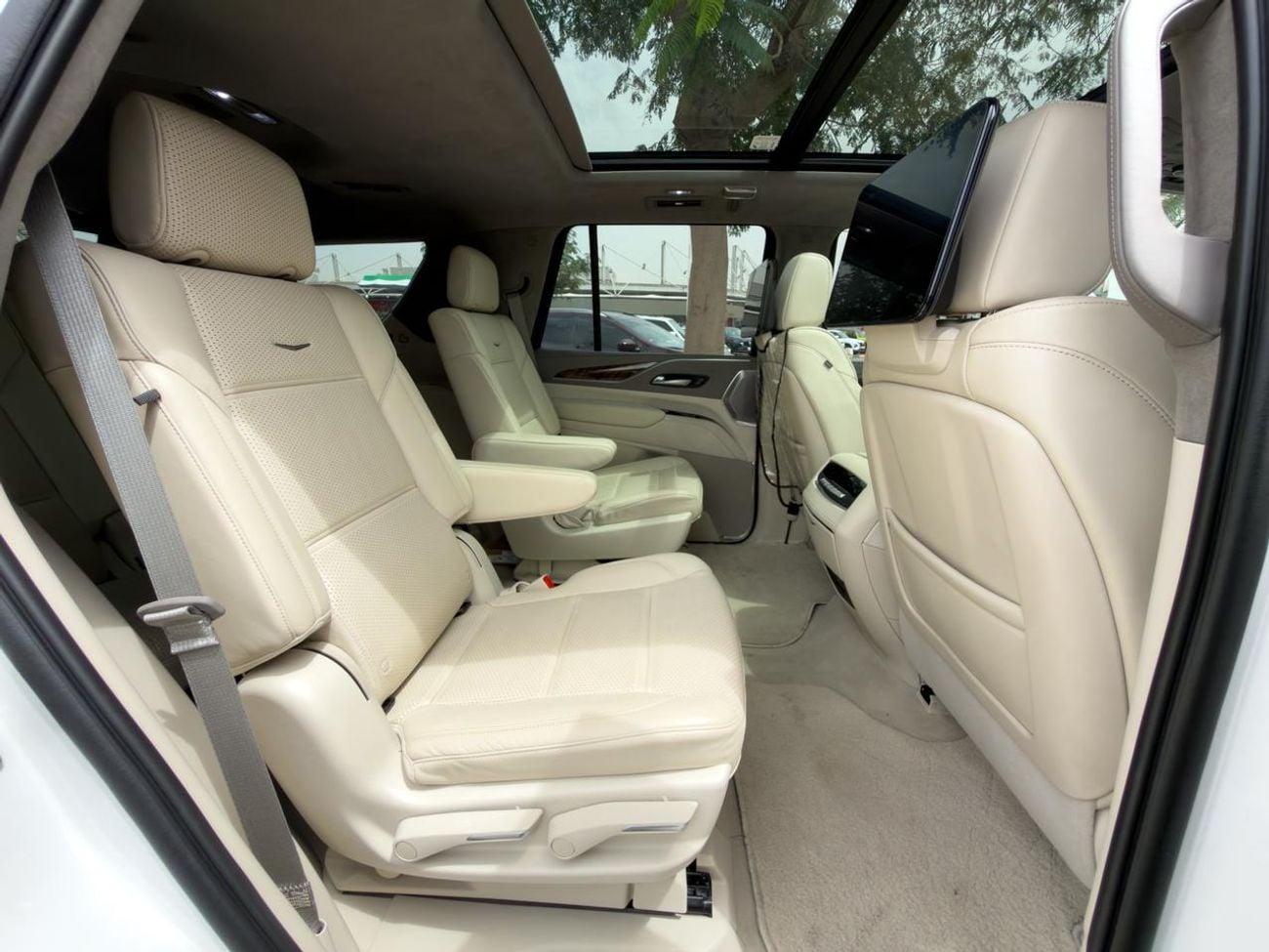 كاديلاك إسكالاد Sport Platinum 6.2L 4WD