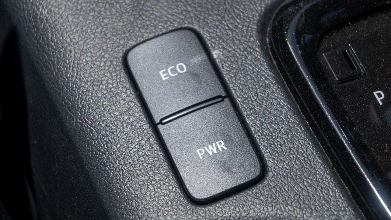 تويوتا هيلوكس TOYOTA HILUX ADVENTURE 4.0L V6 2026