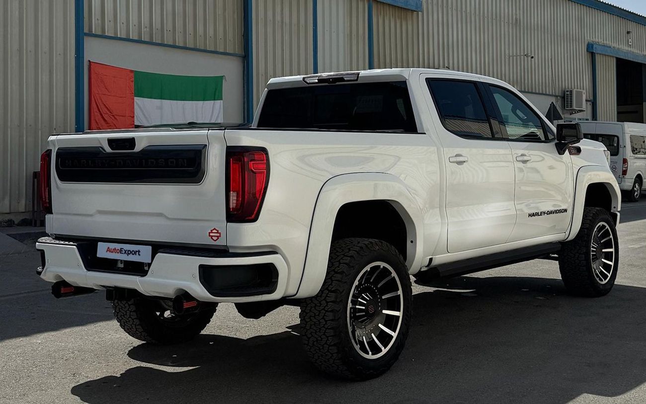 جي أم سي سييرا 6.2 V8 1500 AT4 harley davidson in LEFT HAND DRIVE