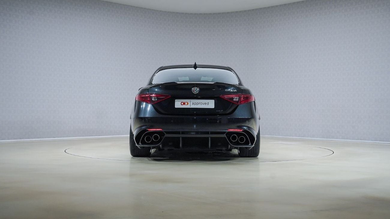 ألفا روميو جوليا Quadrifoglio 2.9L (505 HP) | AED 4,122 PM | Up to 3 Years Warranty