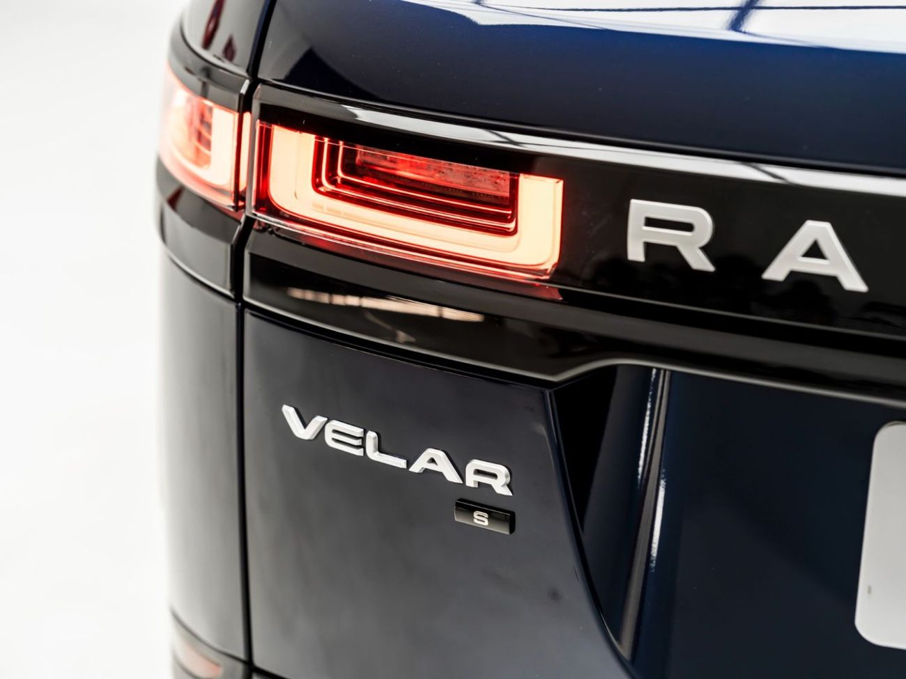 لاند روفر رينج روفر فيلار P250 2.0L (250 HP) 2021 Range Rover Velar P250 S,  Al Tayer Warranty + Service Contract, Low KMs, GC