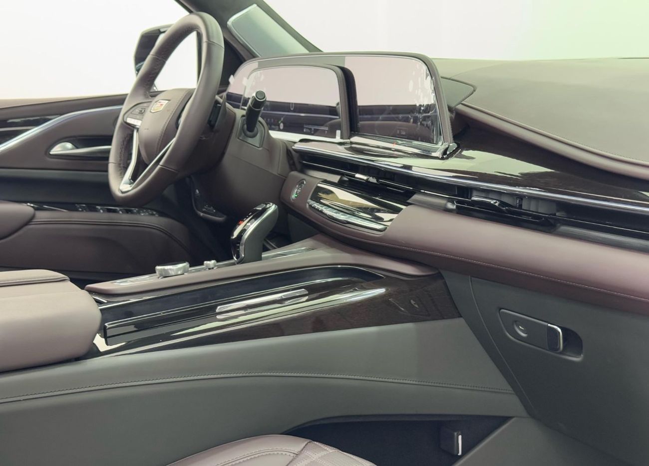 كاديلاك إسكالاد Sport Platinum 6.2L 4WD 2024 Cadillac Escalade Sport Platinum, 2029 Cadillac Warranty + Service Pack