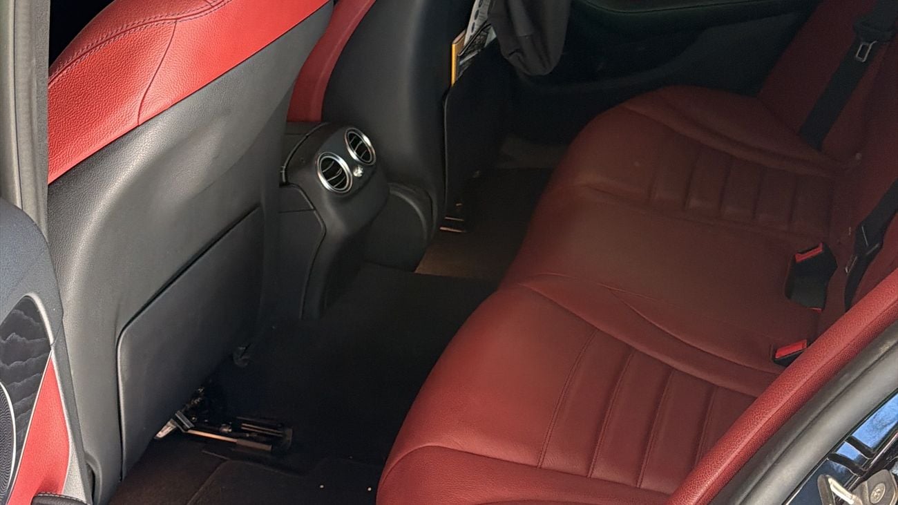 مرسيدس بنز C 200 AMG 2.0