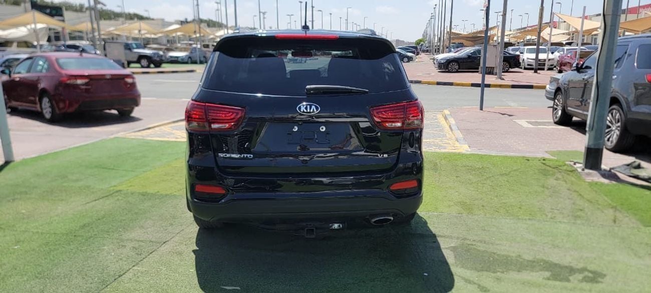 Kia Sorento S (NON GCC) Mid Option 3.3L