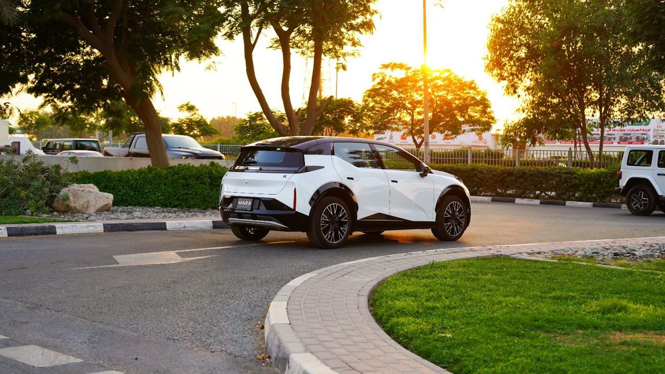 Zeekr X Privilege AWD 2024 Zeekr X Flagship AWD / 66 kWh / Range (420 Km) / 428 Hp / AWR Gcc Warranty