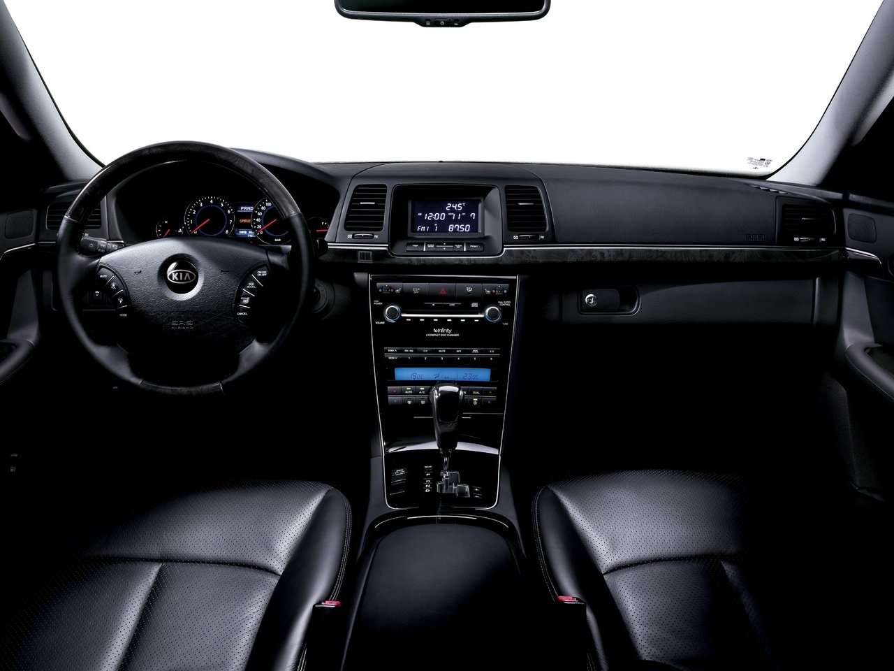 Kia Opirus interior - Cockpit