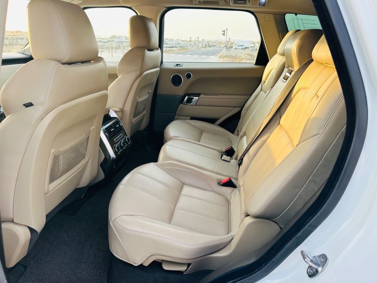 Land Rover Range Rover Sport HSE DYNAMIC 5.0L (525 HP) MODEL 2014 GCCCAR PERFECT CONDITION INSIDE AND OUTSIDE