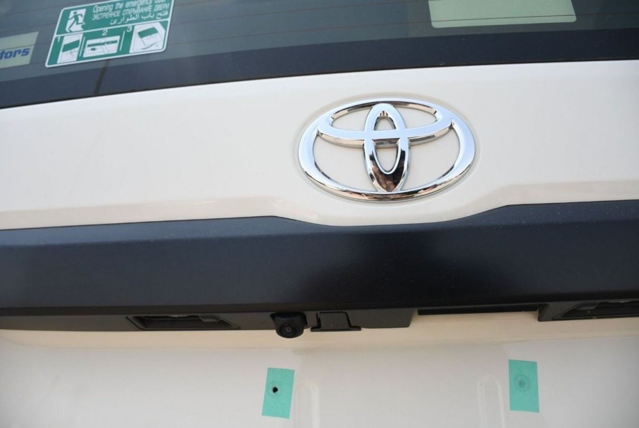 Toyota Hiace 3.5L AUTOMATIC 3 Point  Seats Belt