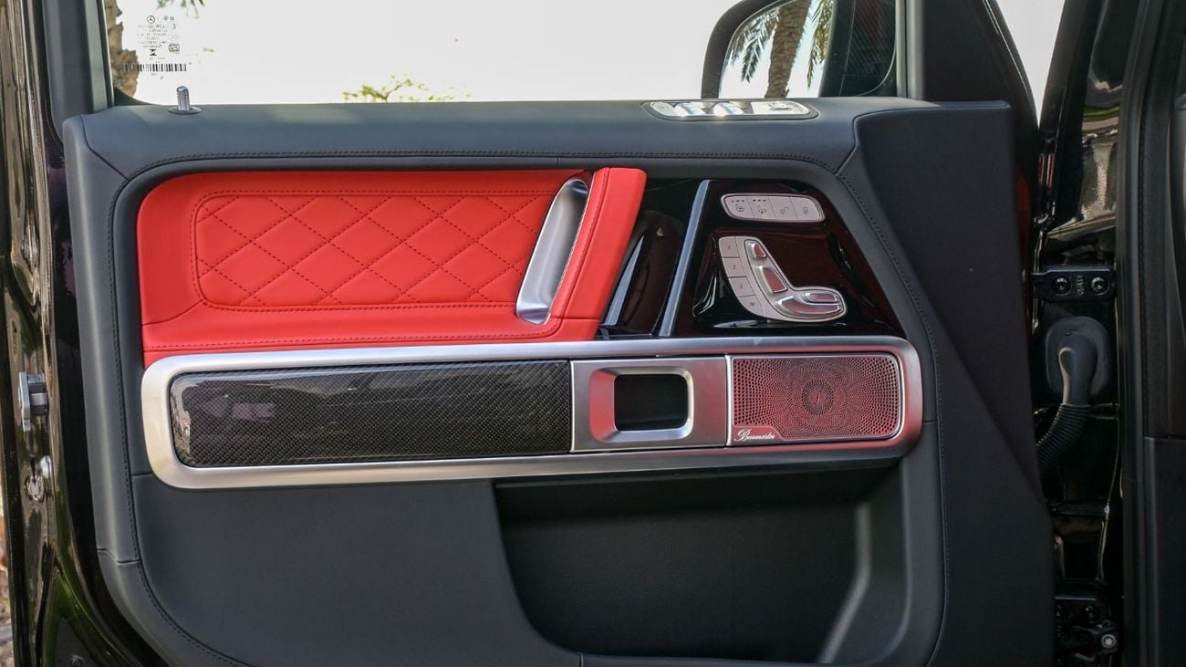 Mercedes-Benz G 63 AMG Mercedes G63 | Double Night Black | Carbon Fiber | Fully Loaded | Rear Entertainment Screens | 2025