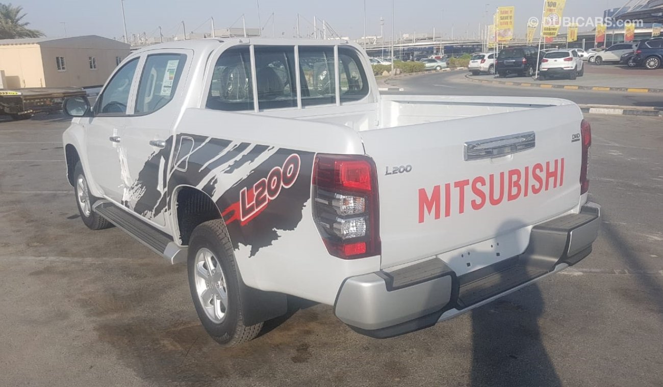 Mitsubishi L200 DIESEL,2.4L,DOUBLE/CABIN,CHROME PACKAGE,FULL/OPTION,4X4,NEW SHAPE,M/T,2020 ( FOR SAUDI AND EXPORT)