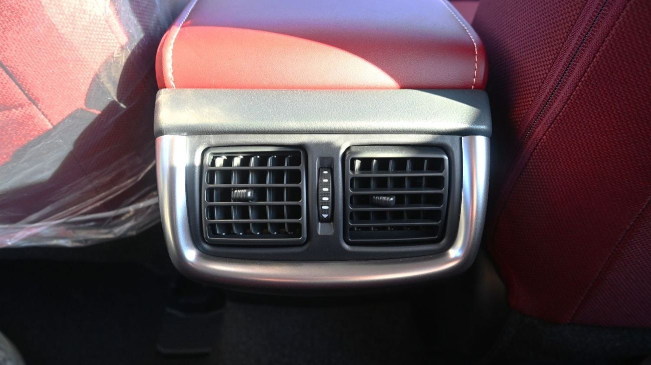 تويوتا هيلوكس Toyota Hilux 2025 2.7L Petrol pick-up 4WD