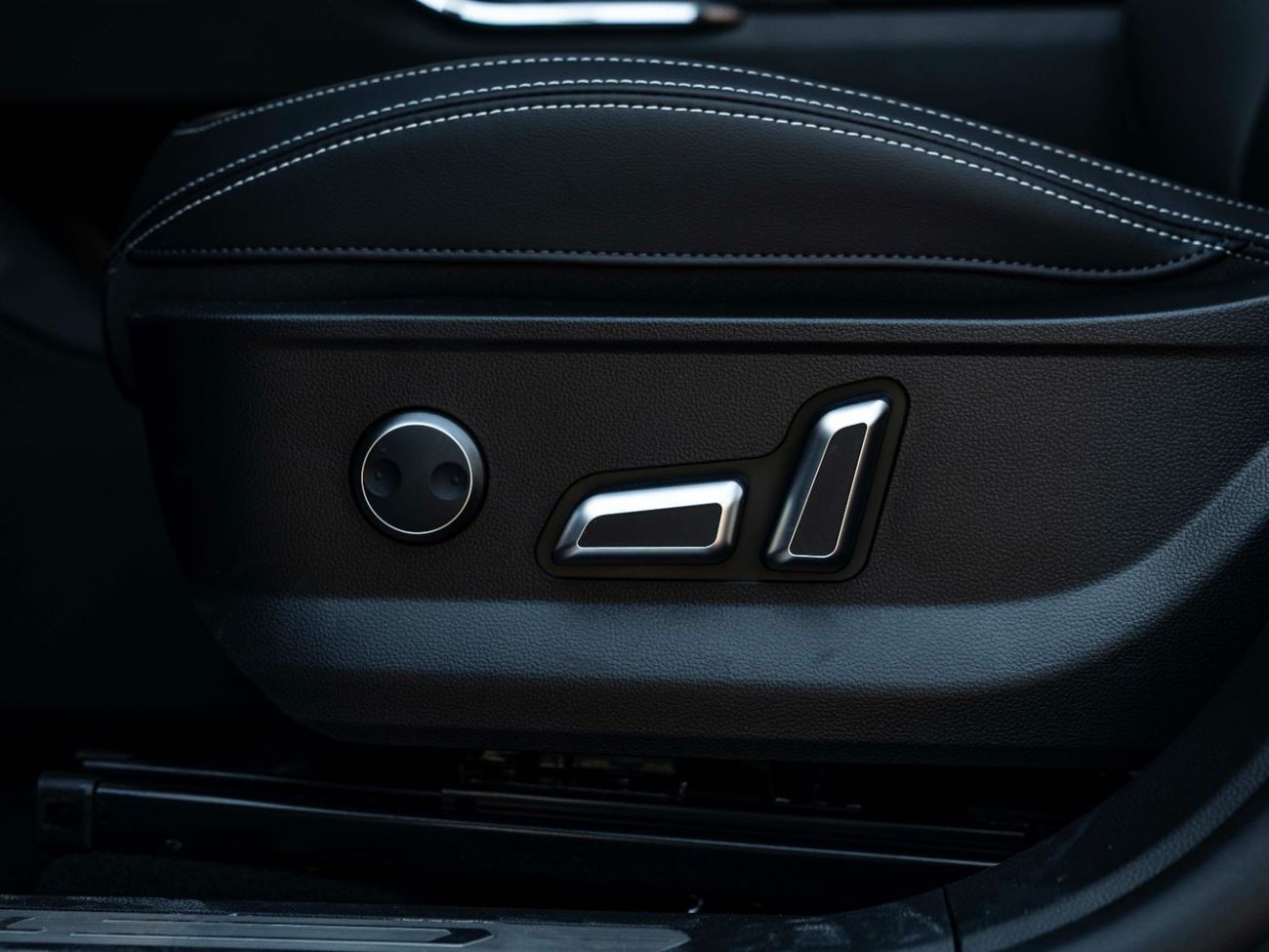 Haval H6 AED 1,573 PM • HAVAL H6 SUPREME • 2.0L TURBO AWD • OFFICIAL AL NABOODAH GWM WARRANTY + SERVICE PLAN