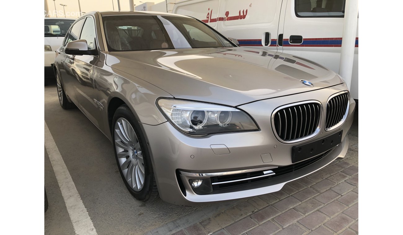 بي أم دبليو 740 Bmw 740 Li ,model:2013. free of accident with Low mileage