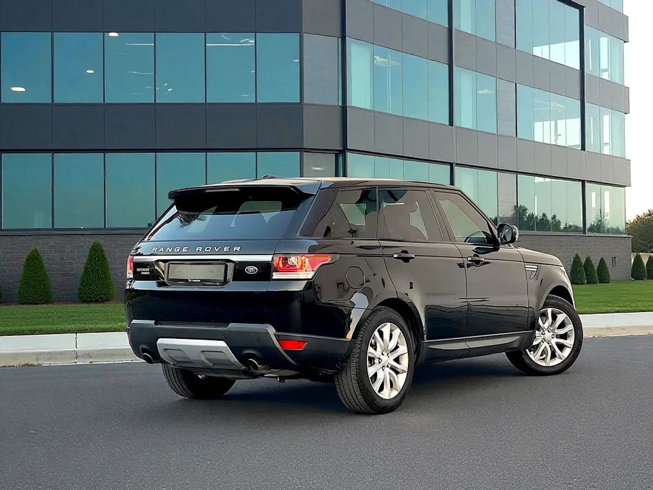 لاند روفر رينج روفر سبورت Dynamic HSE D350 3.0L 1,484 P.M | | RANGE ROVER | SPORTS | HSE | GCC | ORIGINAL PAINT | 0% DOWNPAYME