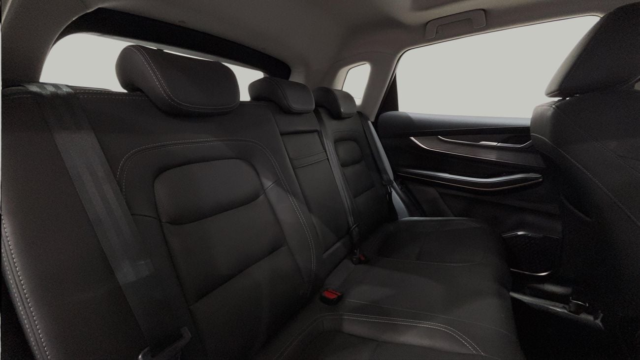إكسيد LX LUXURY كارس24 هي سوق ضخم للسيارات المستعملة موثوق ومضمون ٪كارس24 هي سوق ضخم للسيارات المستعملة موثوق ومضمون