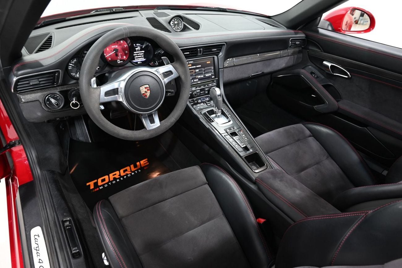 Porsche 911 Targa 4 GTS 2015 Porsche 911 Targa 4 GTS, Service History, Excellent Condition, Clean Title, Fully Loaded