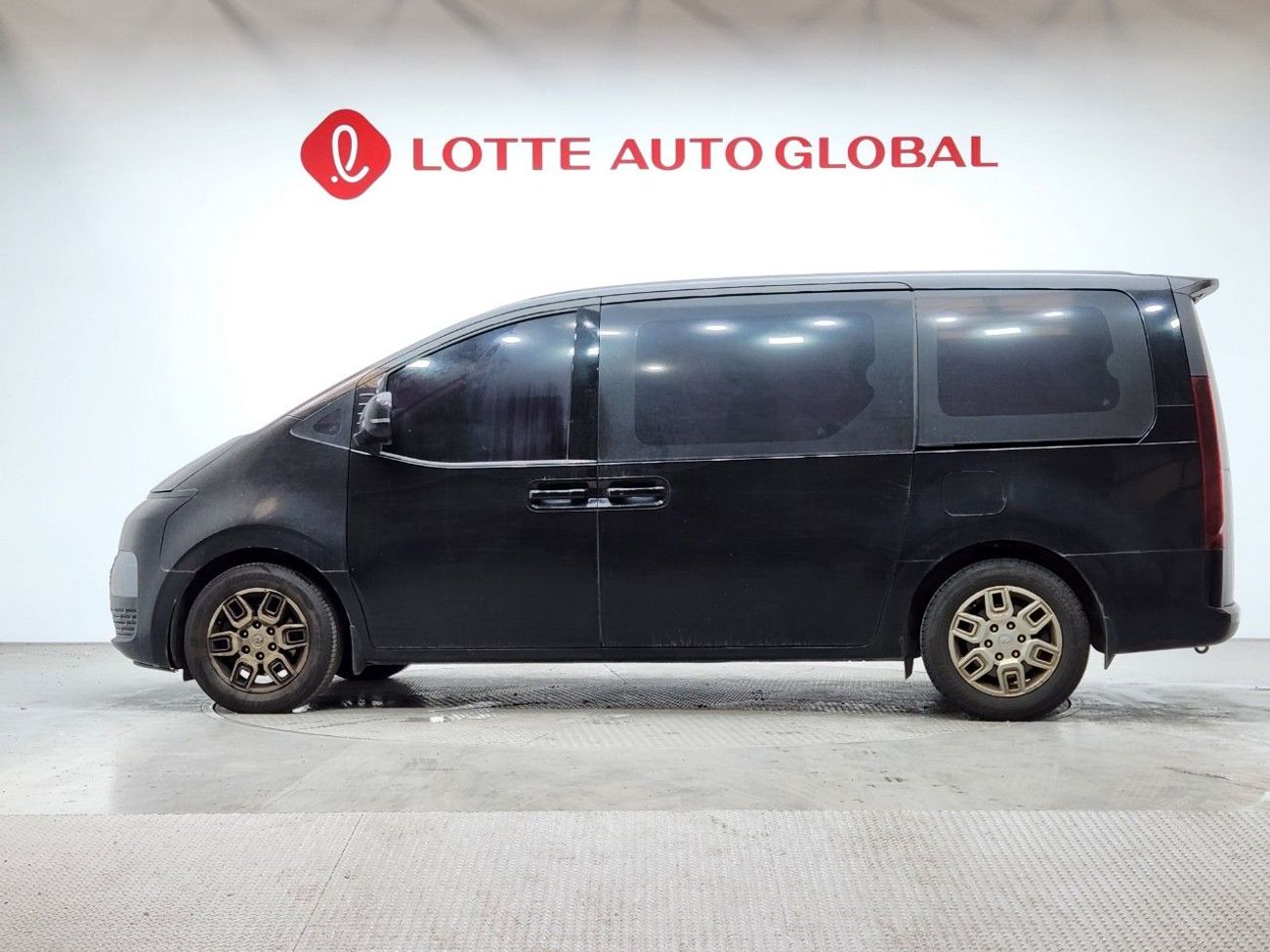 Hyundai Staria STARIA (D) 2.2 TOURER MODERN 11 SEATERS