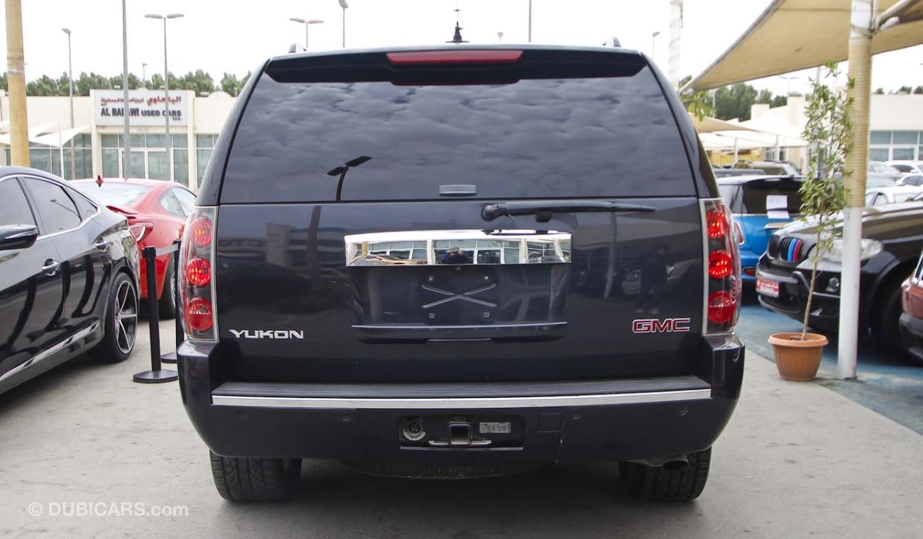 GMC Yukon Denali