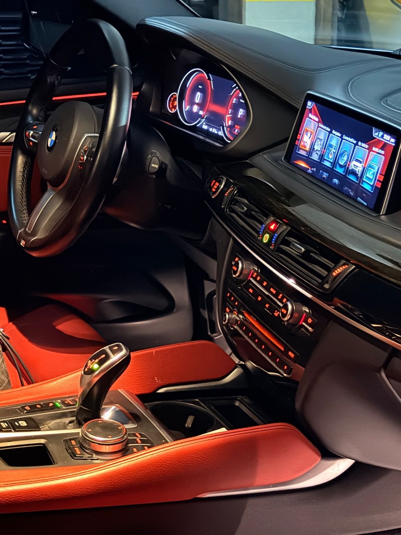 بي أم دبليو X6 50i M Sport Dynamic Plus 4.4L