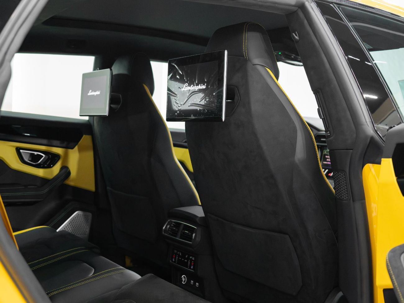 Lamborghini Urus S 4.0T V8 S | 2024 | Low Mileage | Full Option | No Accident