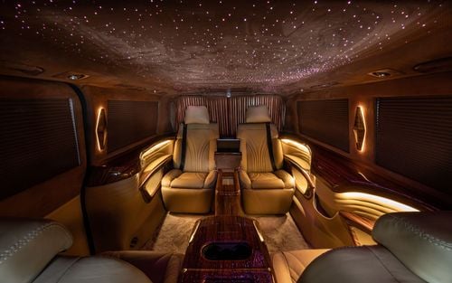 Toyota Granvia PREMIUM