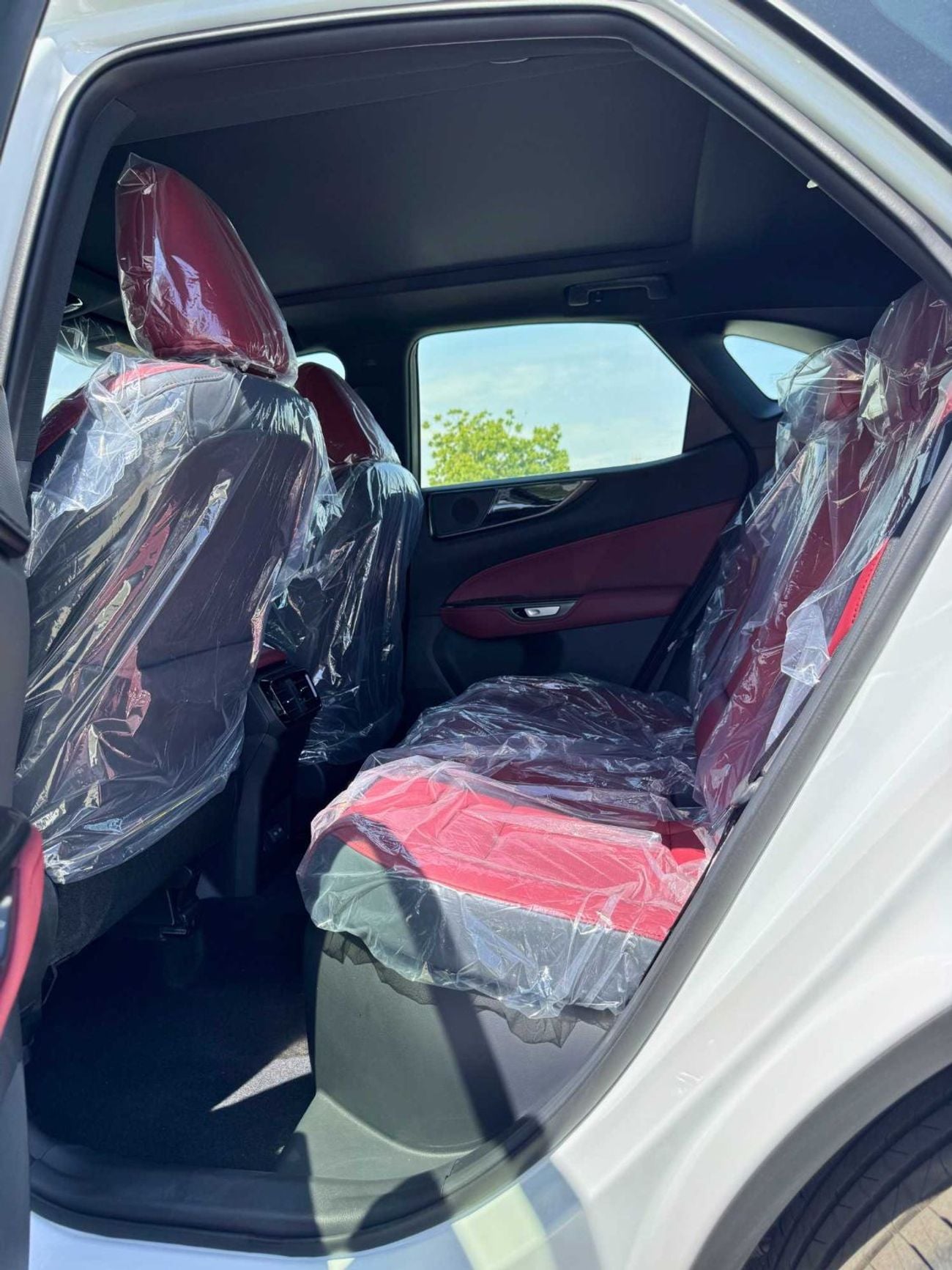 لكزس NX350h HEV LUXURY / 2.5L PETROL V4 / RADAR / PANORAMIC ROOF / LEATHER WITH POWER SEATS (CODE # NXP3HEV)