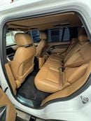 Land Rover Range Rover LWB HSE P530 4.4L - Vouge 2022 - Under Warranty - Perfect Condition- GCC Specs - Full Service Histor