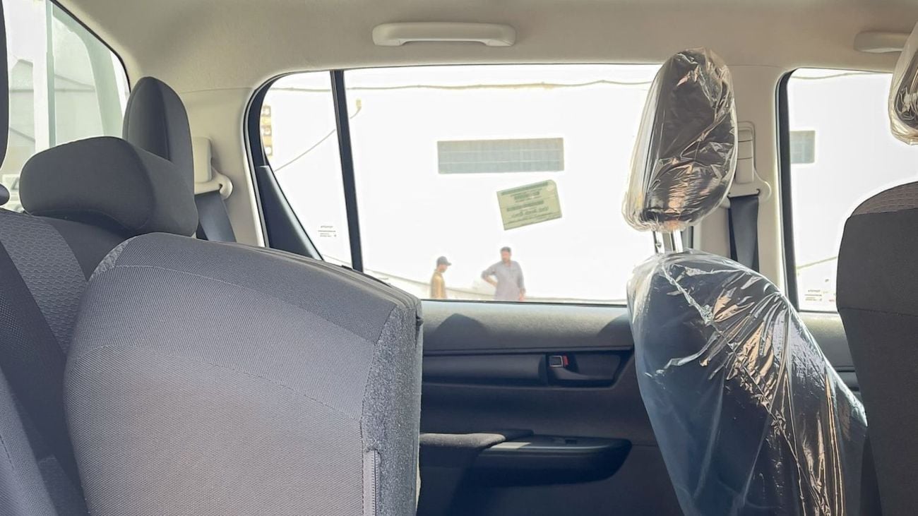 Toyota Hilux S GLX 2.4L AWD M/T