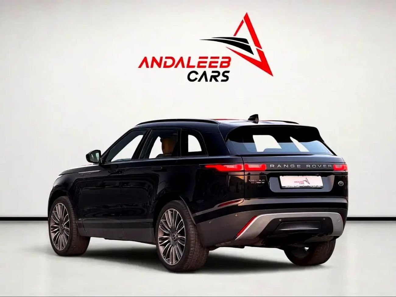 Land Rover Range Rover Velar R-DYNAMIC SE LUXURY R-DYNAMIC SE | P250 | PANORAMIC ROOF | 2.0L TURBO | GCC