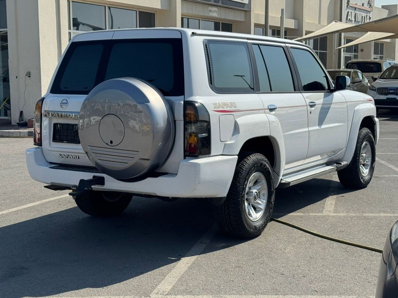 Nissan Patrol Safari NISSAN PATROL SAFARI 2016 GCC FULL OPTION PERFECT CONDITION