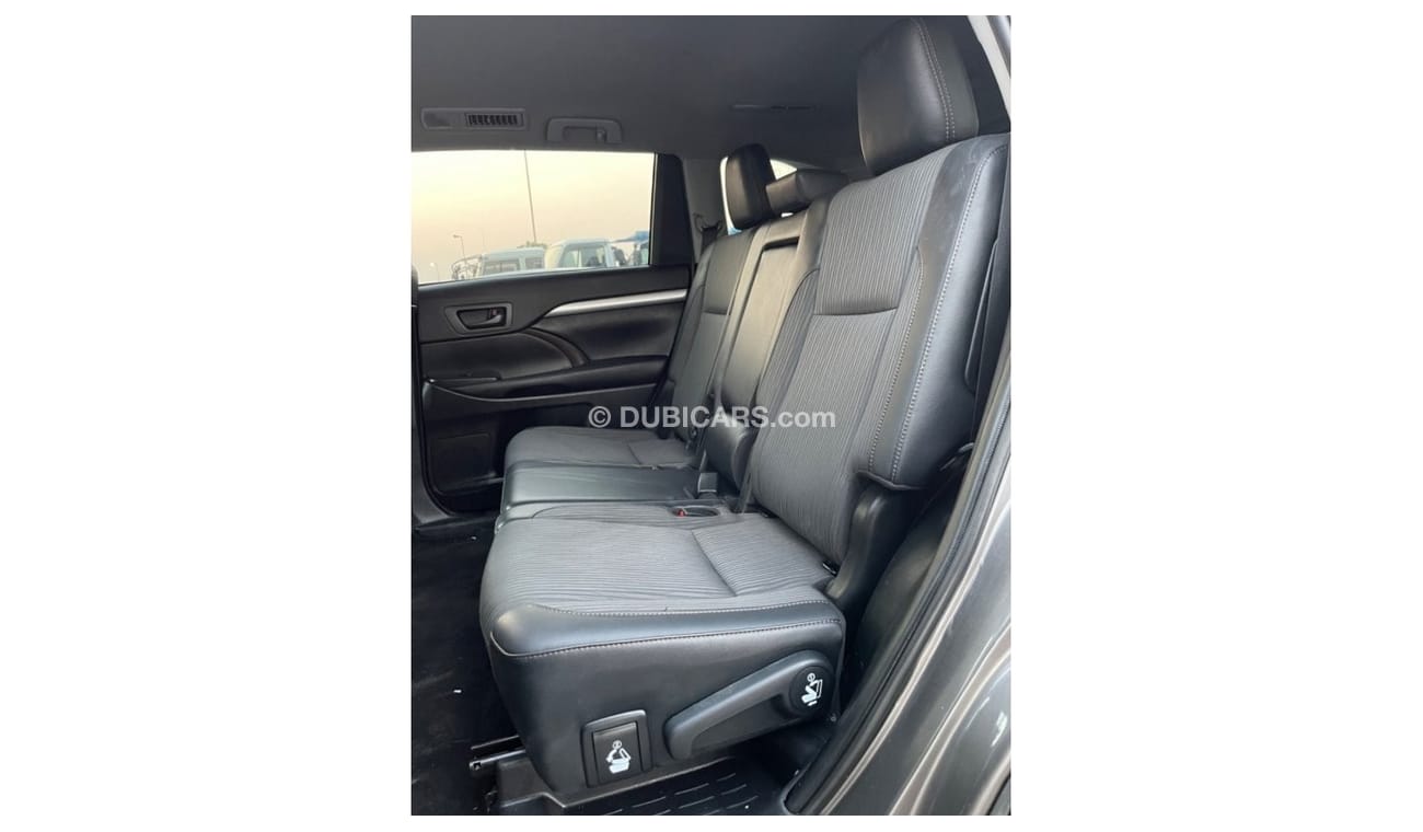 Toyota Highlander 2019 TOYOTA HIGHLANDER LE 4x4 IMPORTED FROM USA
