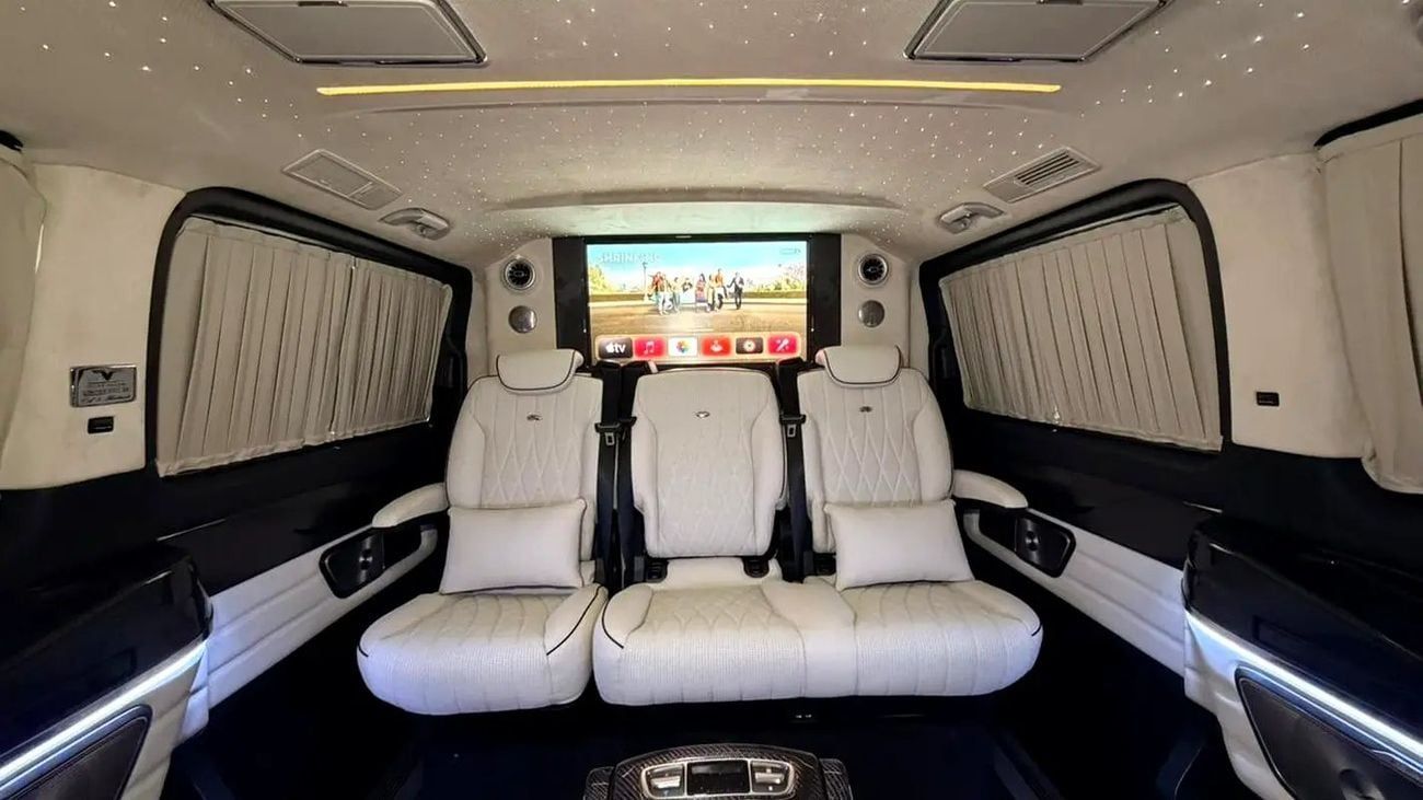 مرسيدس بنز V 300 NEW ARRIVAL 2026 MODEL VIP MERCEDES GCC V300 with ADDITIONAL REAR AC - 2 Years Warranty by VLINE