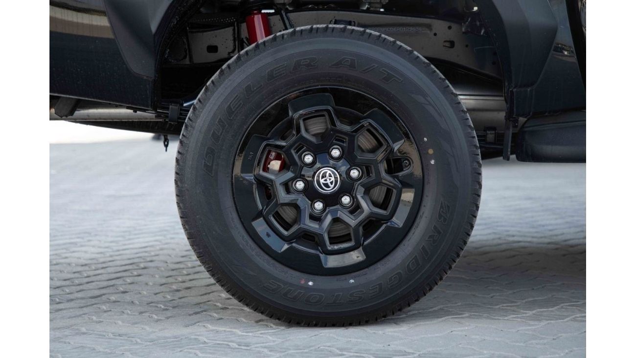 Toyota Hilux 2024 Toyota Hilux 4x4 DC 4.0 GR-S - Black inside Black