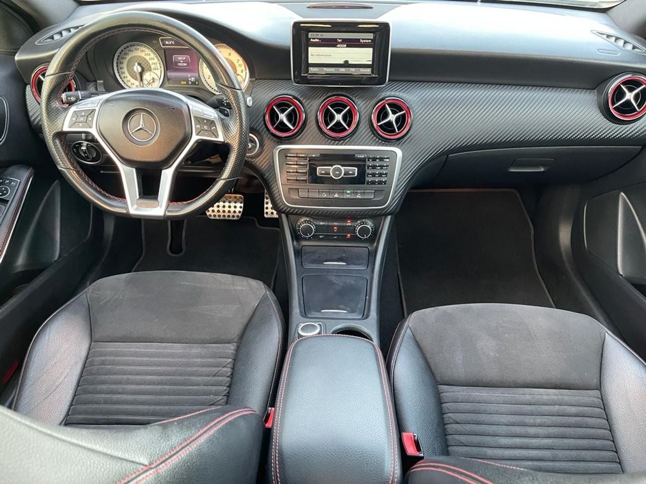 Mercedes-Benz A 250 Sport AMG Mercedes A250 kit AMG _GCC_2015_Excellent Condition _Full option