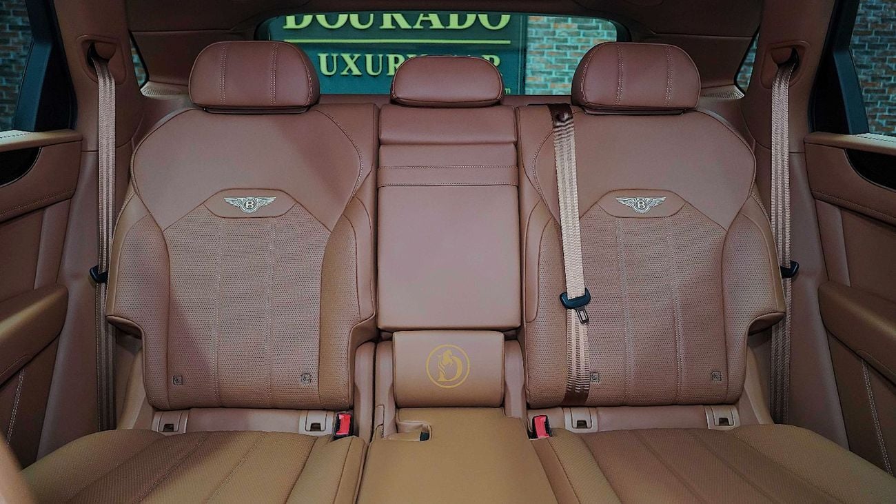 بنتلي بينتايجا | NEGOTIABLE PRICE | FULLY LOADED | NEW | V8