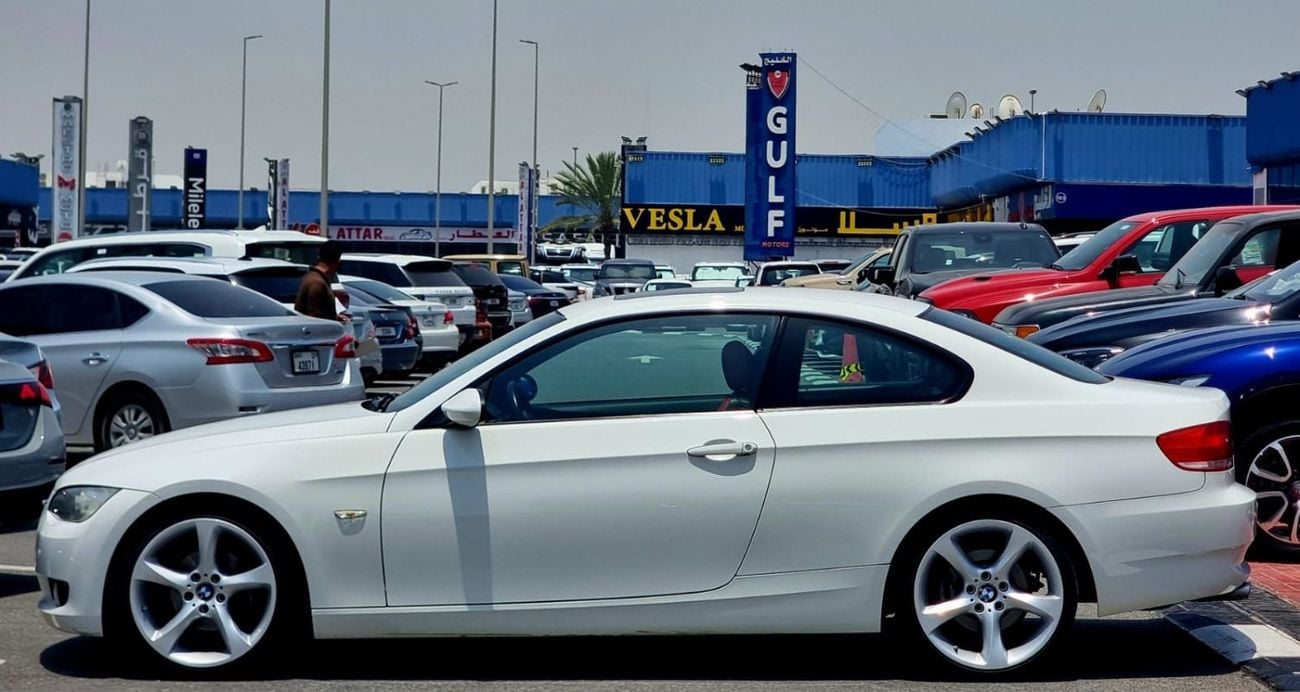 بي أم دبليو 320 i Coupe E 90 2009 GCC