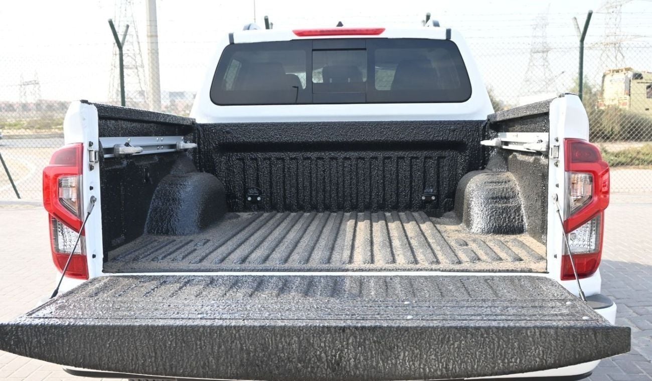 نيسان نافارا NISSAN NAVARA 2.5 DIESEL PRO4X 4X4 AT 2025