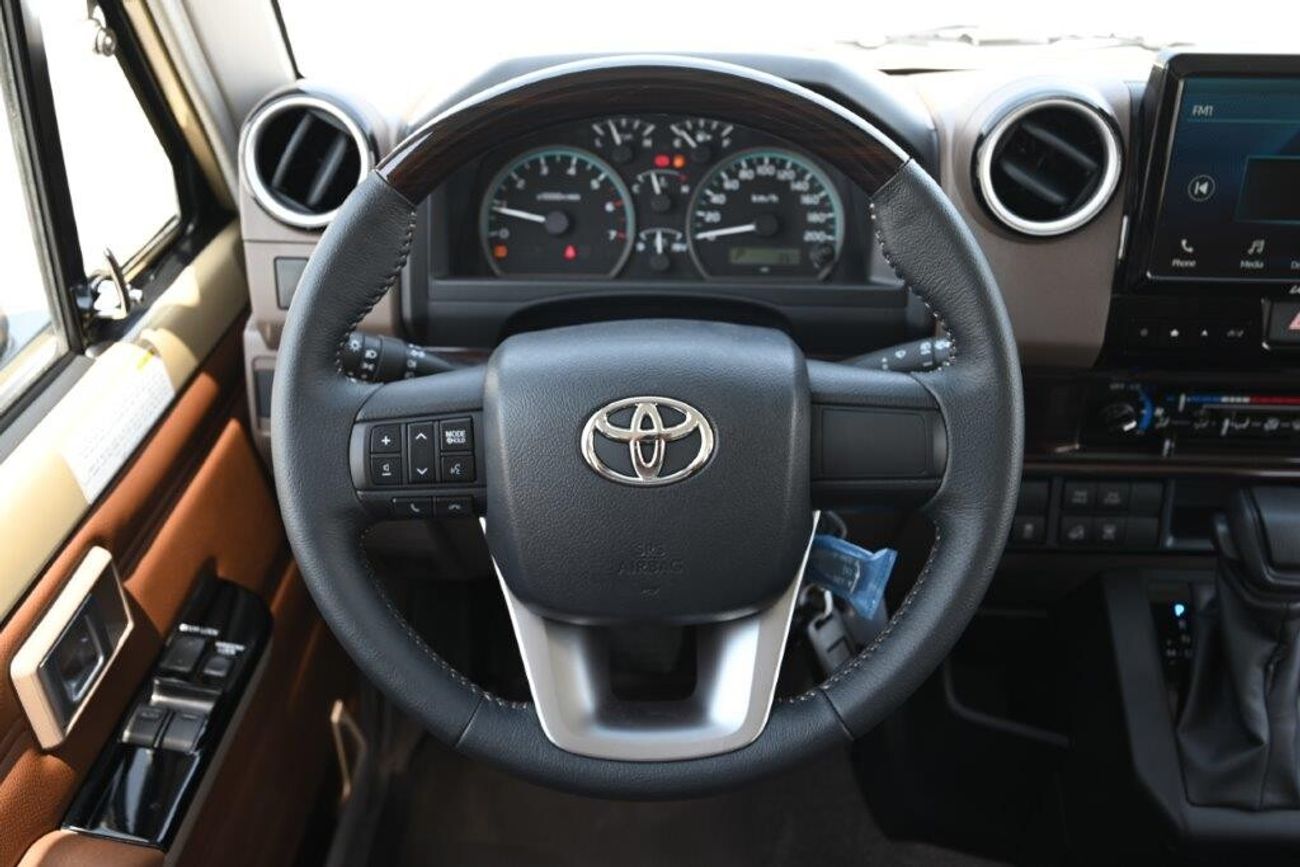 Toyota Land Cruiser 70 71 SWB LX-Z 4.0L Petrol 4WD AT