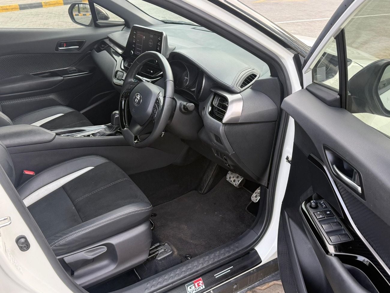 تويوتا CHR GR Sport Right Hand Drive