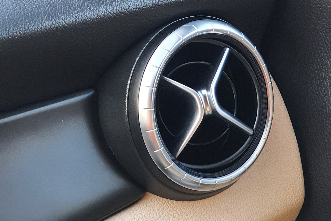 مرسيدس بنز CLA 250 ستاندارد