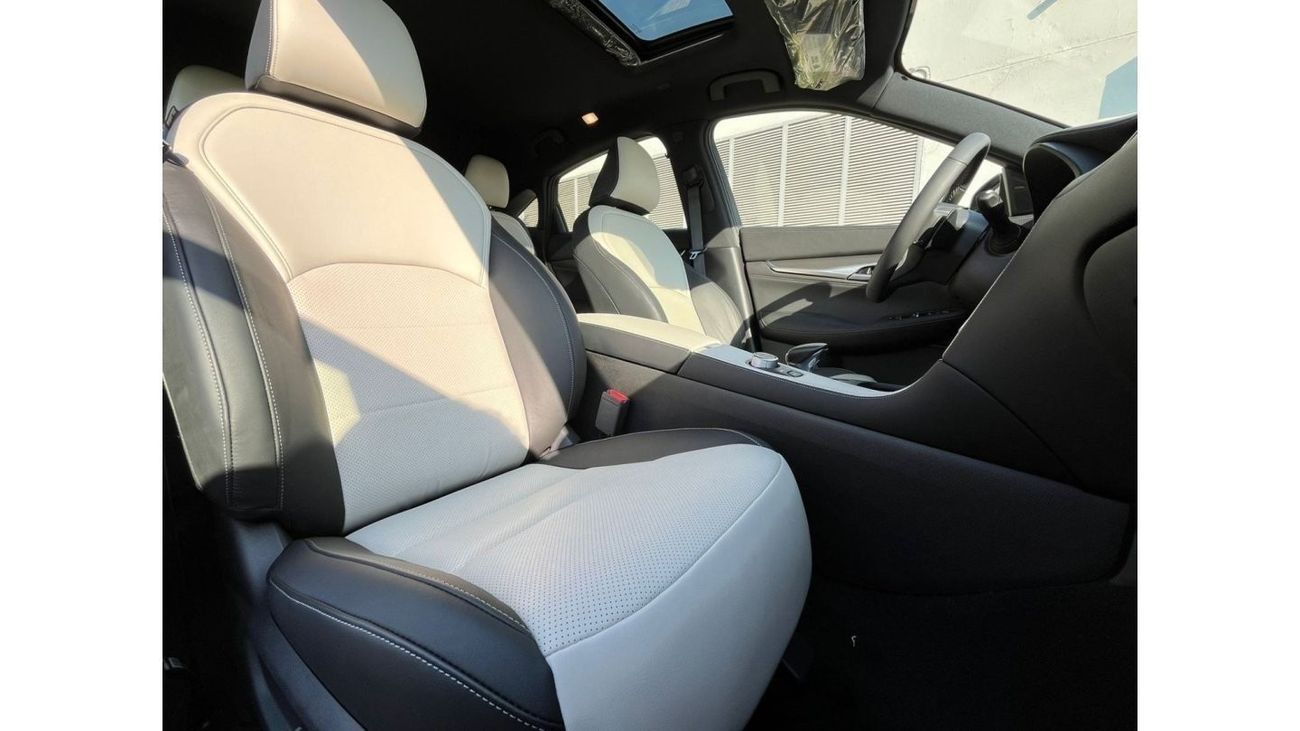 Infiniti QX55 Infiniti QX55 LUX AWD local dealer warrant ( Export price)