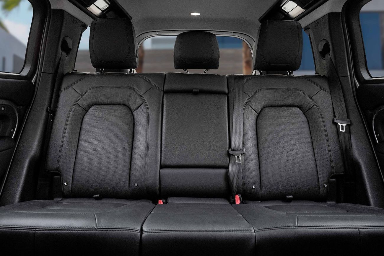 Land Rover Defender 110 S P300 2.0L